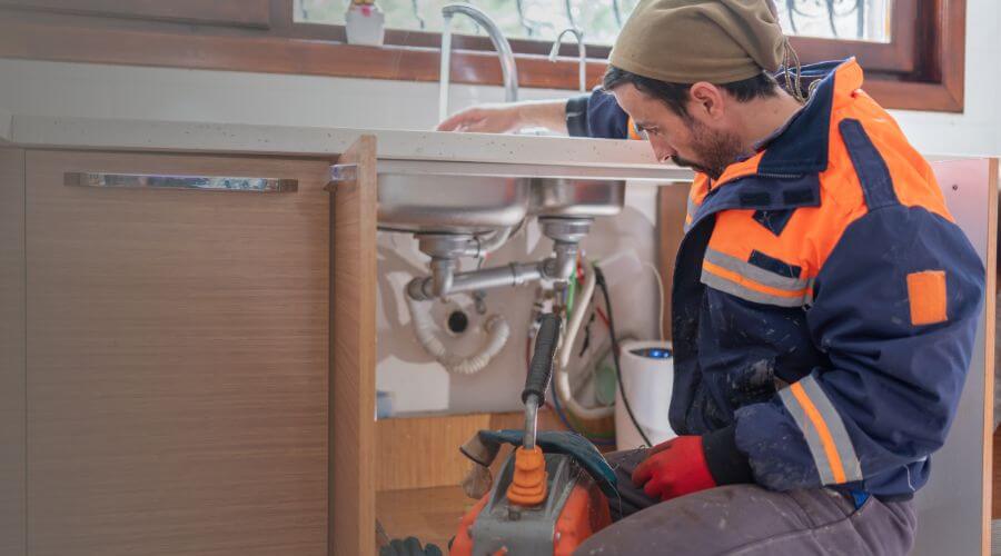 Professional same day plumber in Lakehead, CA